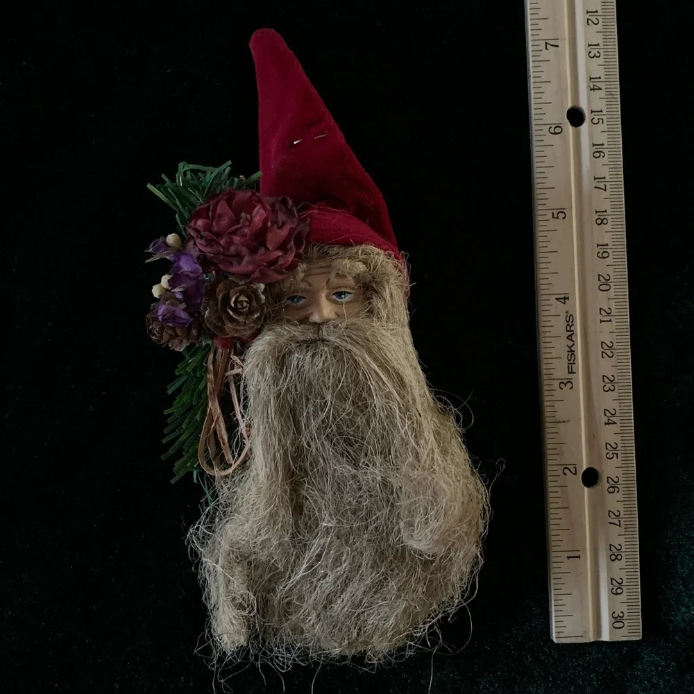 Vintage Christmas Carols Mini Book, Father Christmas/St Nick and Heart Ornament